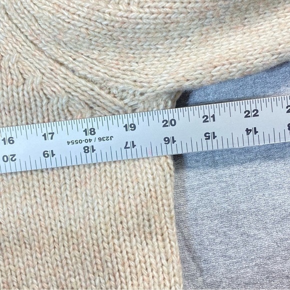 Ophelia Roe Sweater Women's M Beige Turtleneck Cable Knit Cozy Soft Cropped NWT - Picture 13 of 15